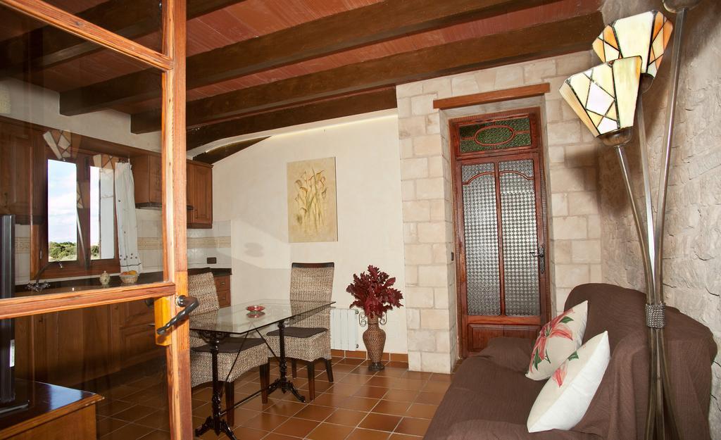Es Carbo Bed & Breakfast