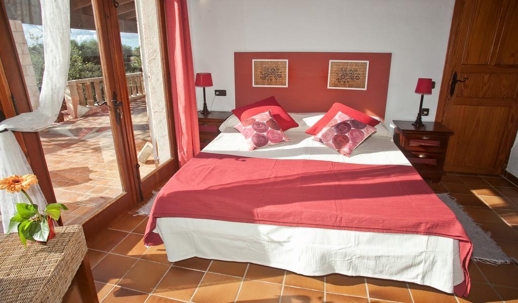 Es Carbo Bed & Breakfast